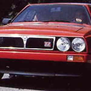 lancia_delta_s4_road_car