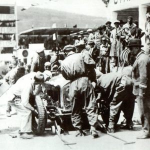 1930_Varzi_su_AlfaRomeo_Targa_Florio_P2