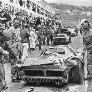 1966_Scarfiotti-Parkes_Ferrari_Dino_206